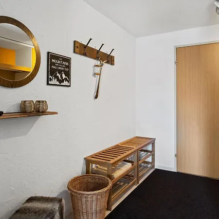 A302 By Interhome *